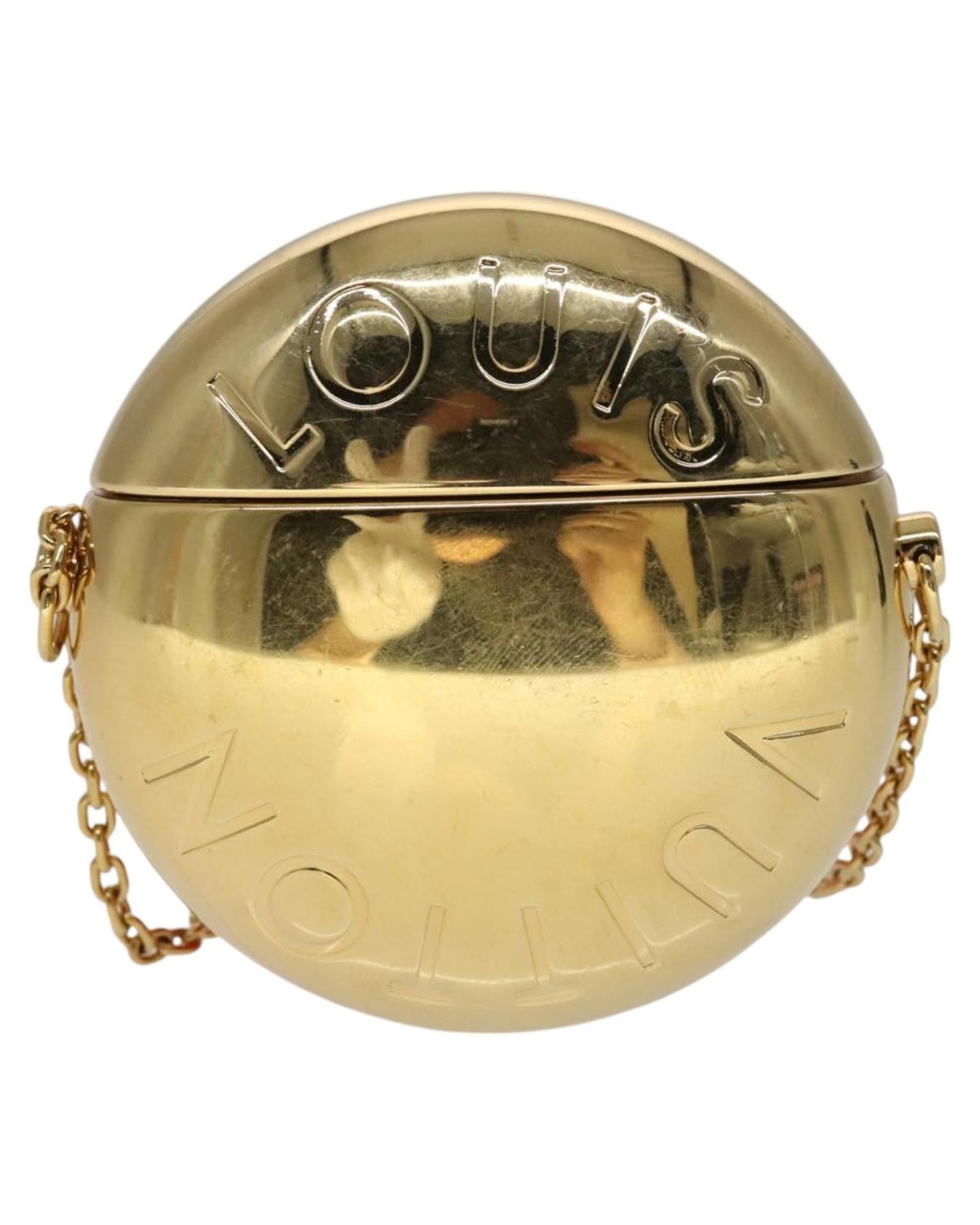 Luxury Metal Accessory with Minimalist Design and Quality Craftsmanship