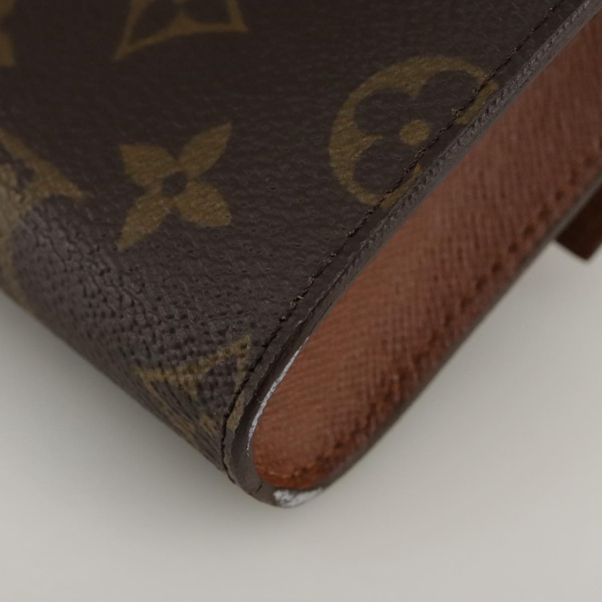 Canvas Shoulder Bag with Storage Smell and Scratches
