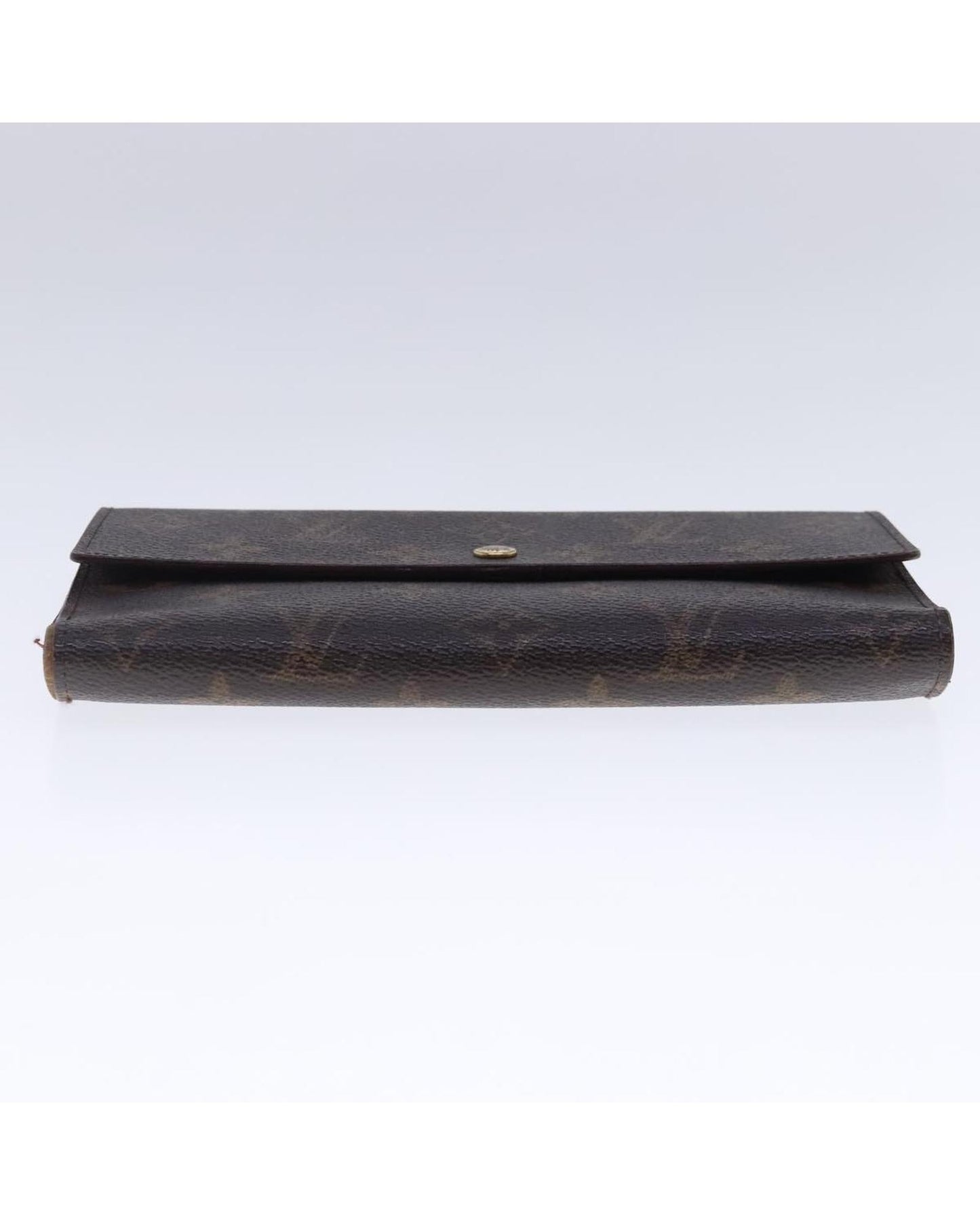 Monogram Portefeuille International Wallet with  Detailing