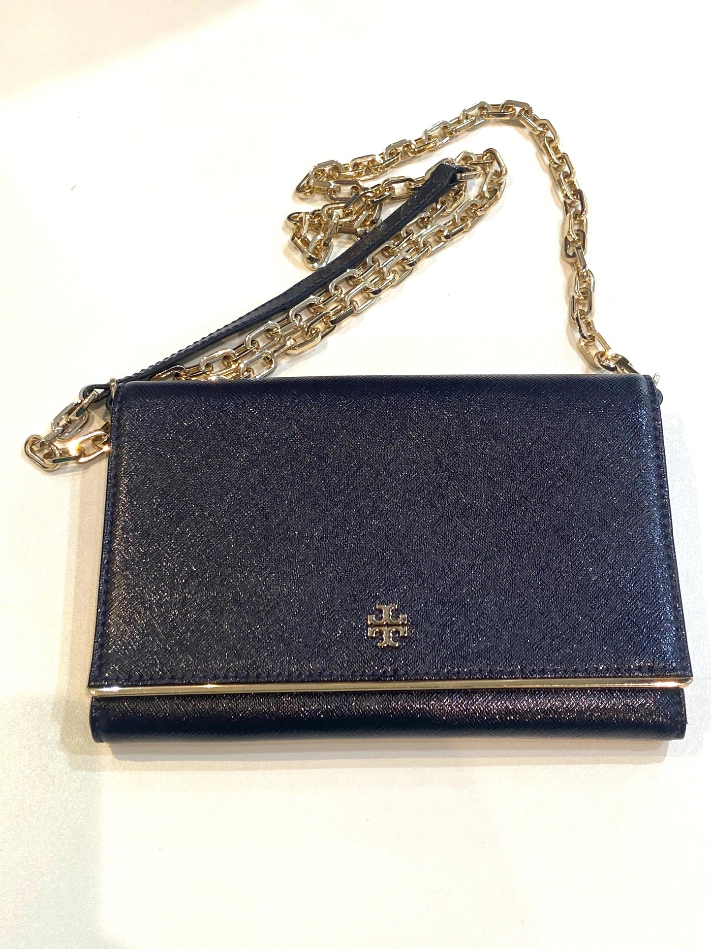 TORY BURCH ROBINSON SAFFIANO LEATHER WALLET ON A CHAIN