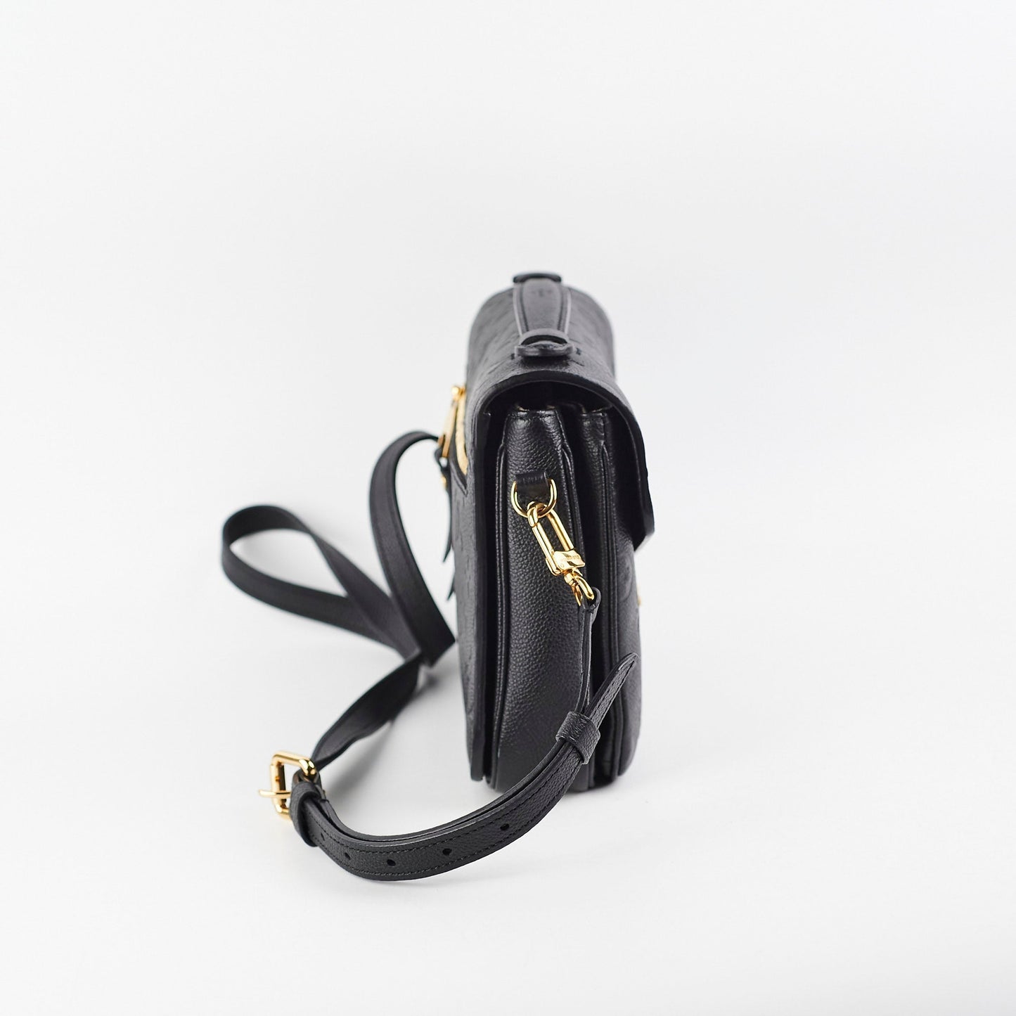 Louis Vuitton Pochette Metis Empreinte Black