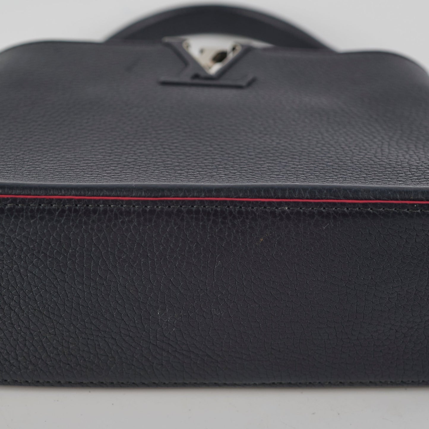 Louis Vuitton Taurillion Capucines BB Navy/Fuschia
