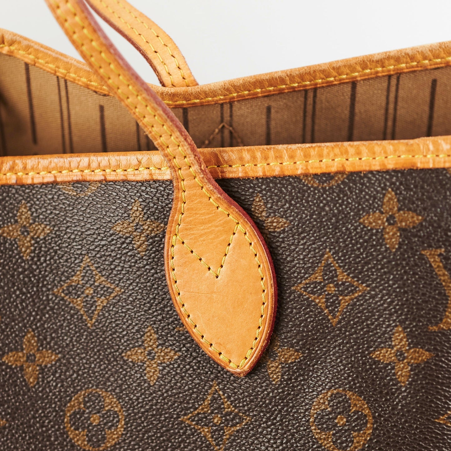 Louis Vuitton Neverfull GM Monogram Shoulder Bag