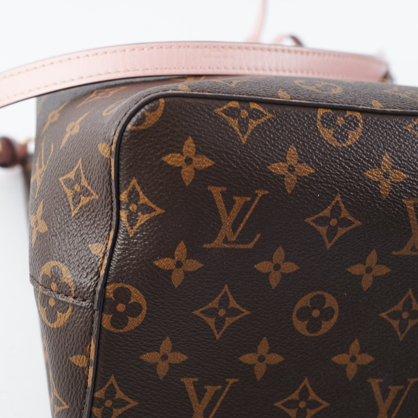 Louis Vuitton Neo Noe Monogram