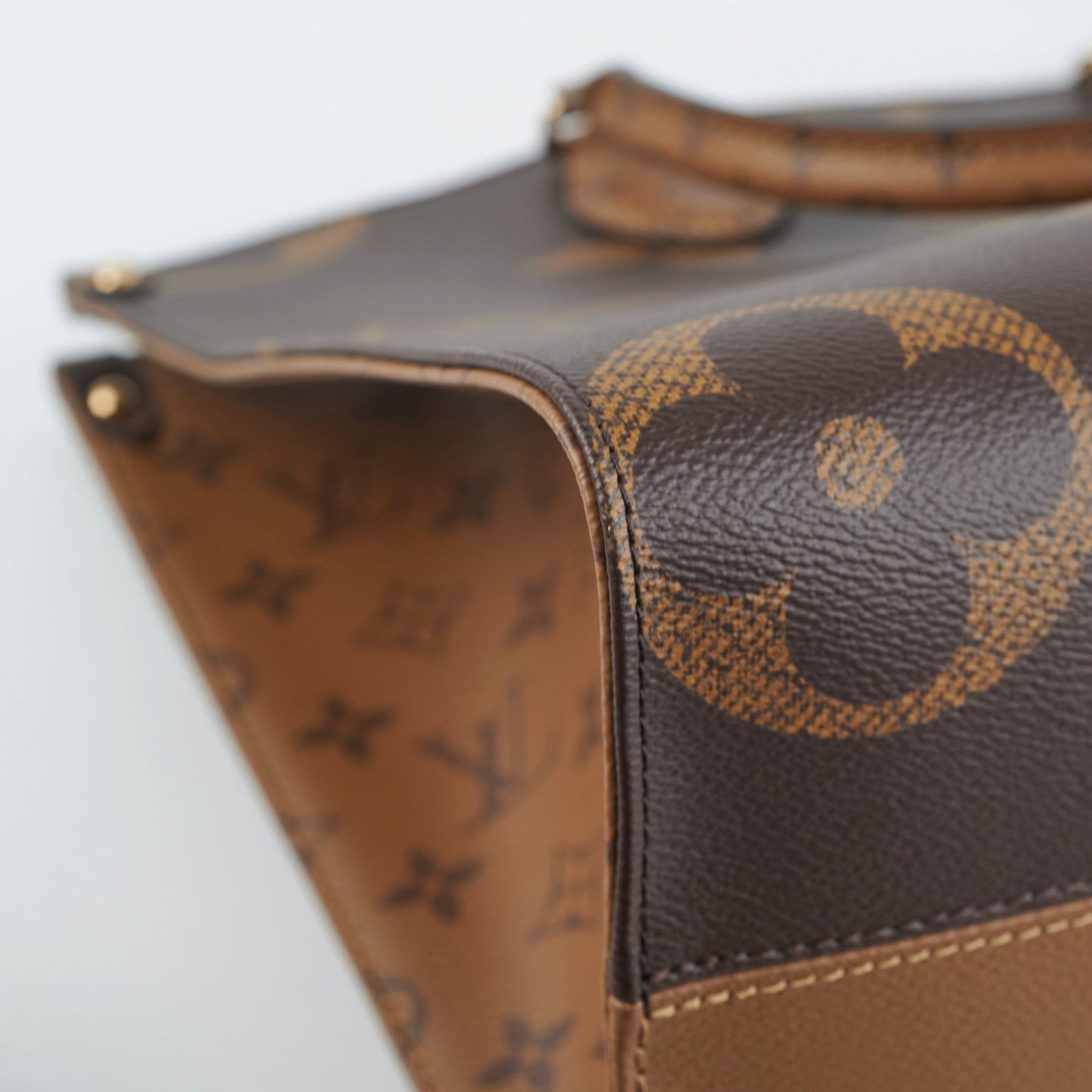 Louis Vuitton OnTheGo MM Reverse Monogram
