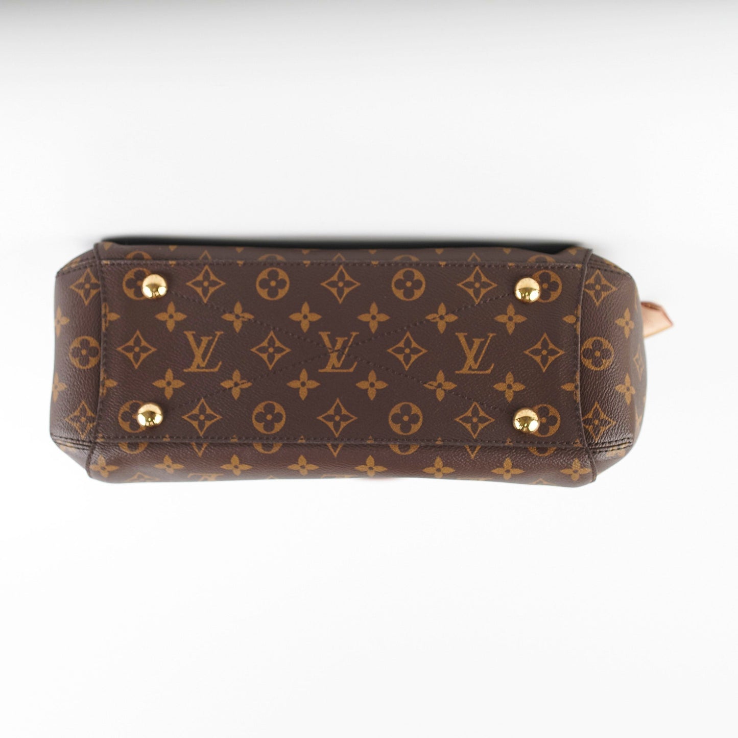 Louis Vuitton Montaigne MM