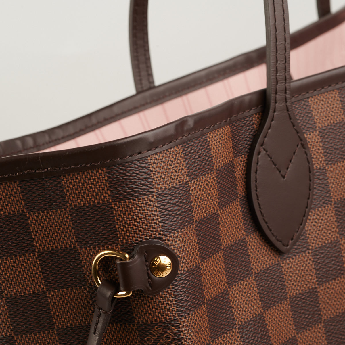 Louis Vuitton MM Neverfull