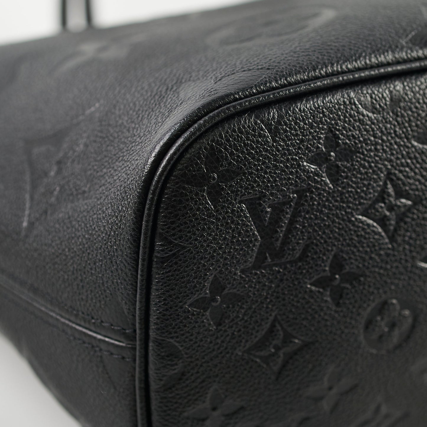 Louis Vuitton Neverfull MM Empriente Black