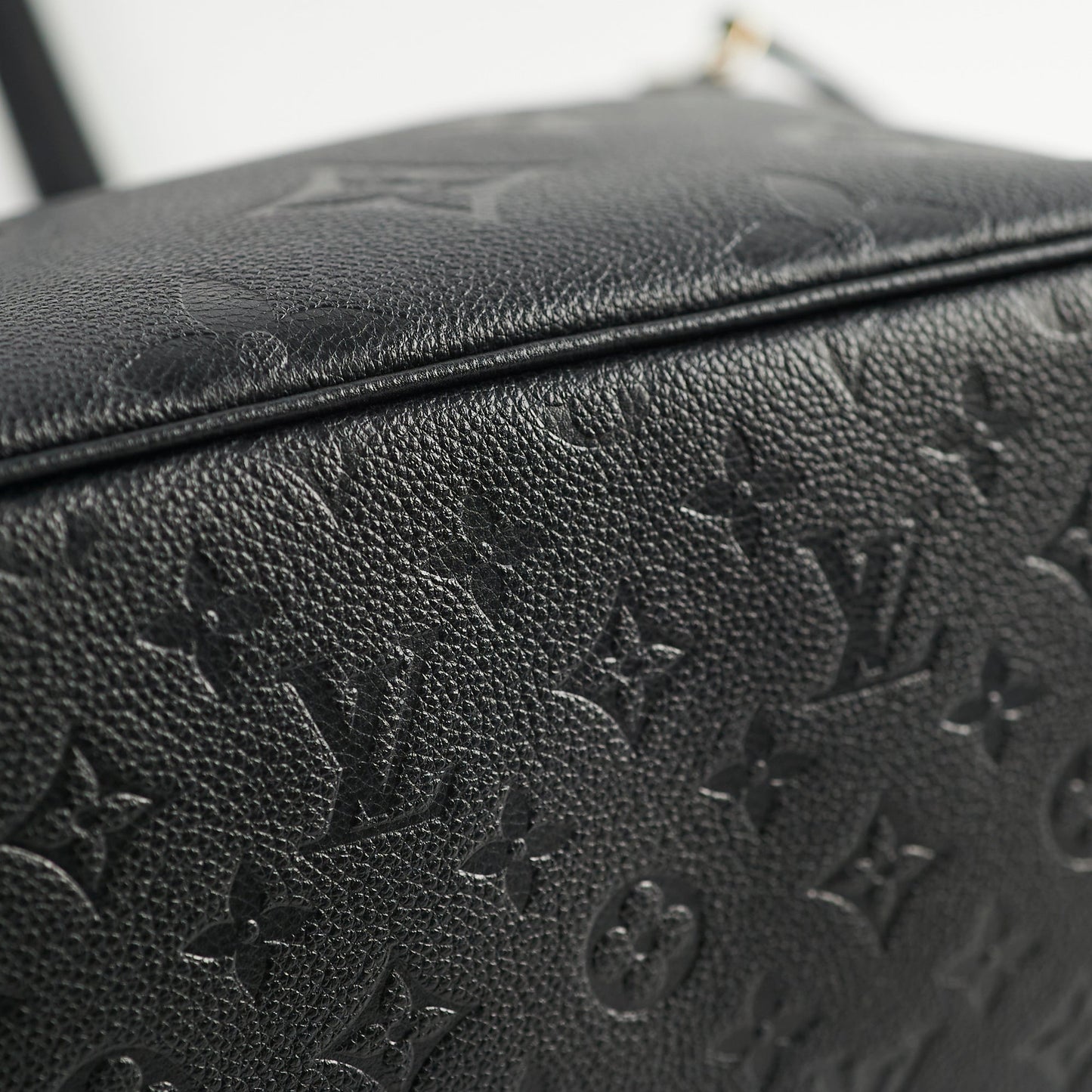 Louis Vuitton Neverfull MM Empriente Black