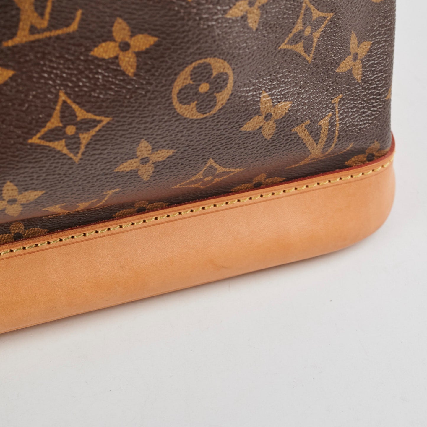 Louis Vuitton Petite Neo Noe Monogram