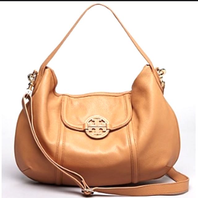 TORY BURCH AMANDA CLASSIC LEATHER HOBO BAG