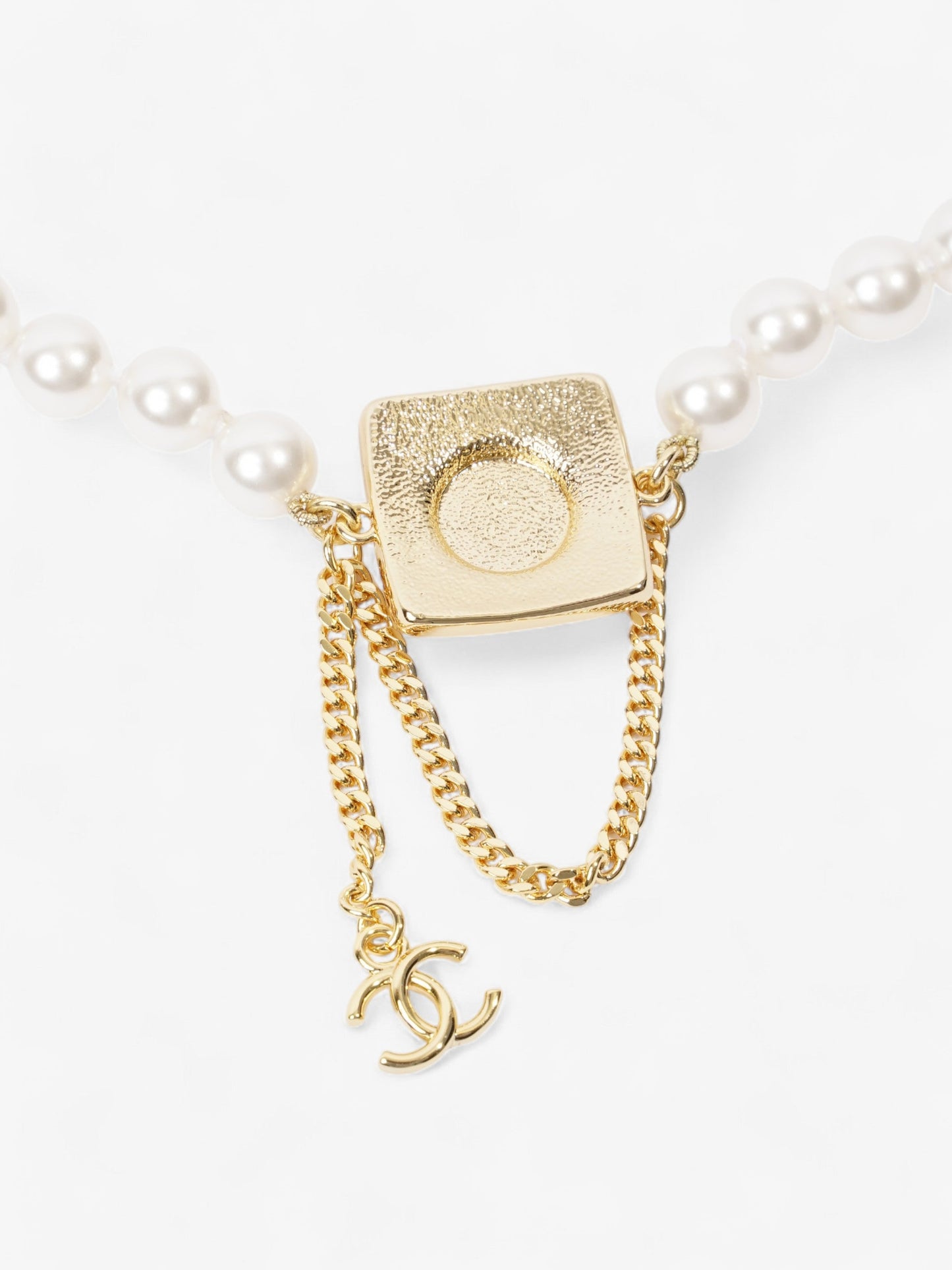 Chanel CC Faux Pearl Drop Chain Pearl / Gold Base Metal