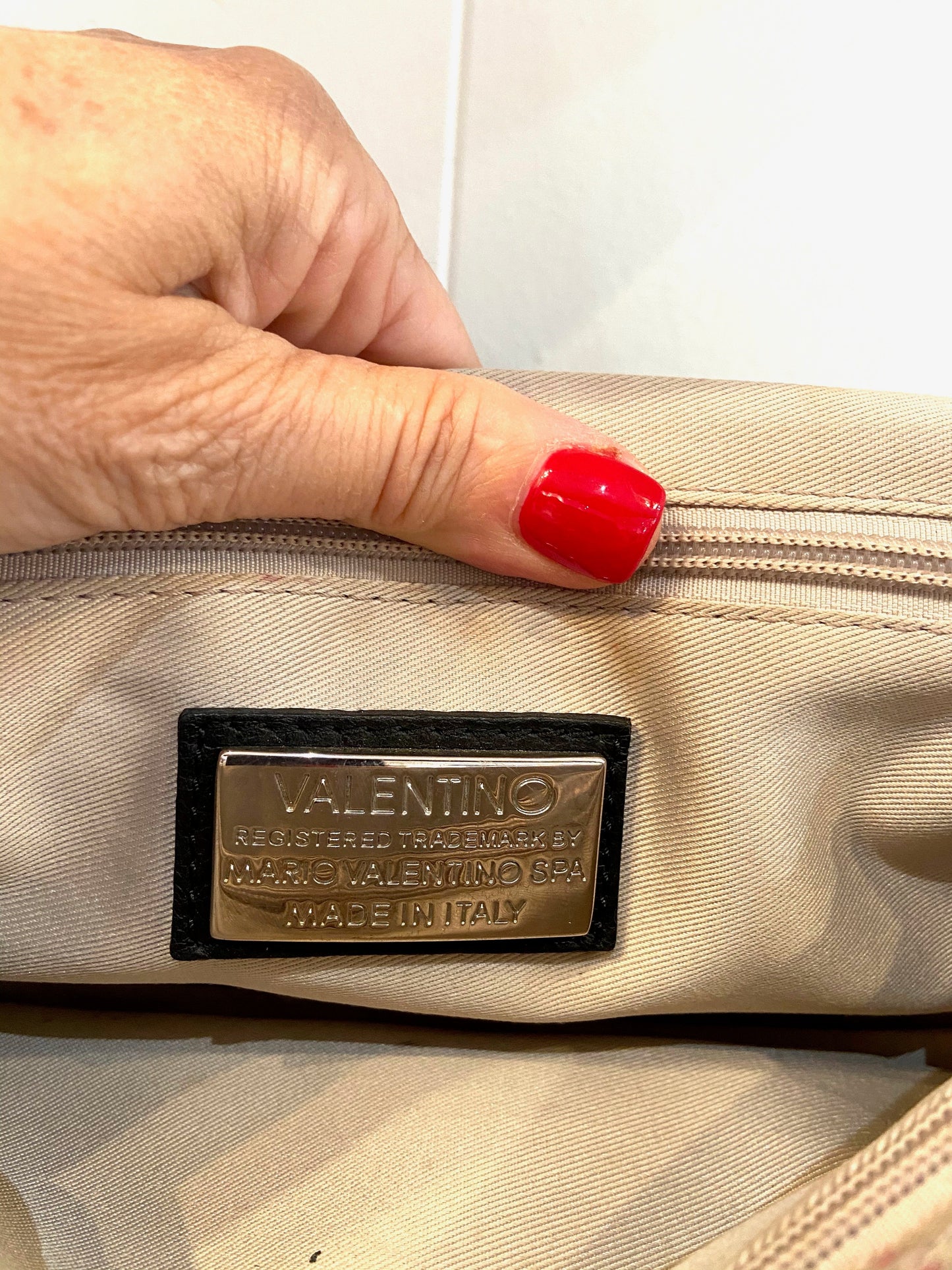 VALENTINO ALICE D LEATHER SHOULDER BAG