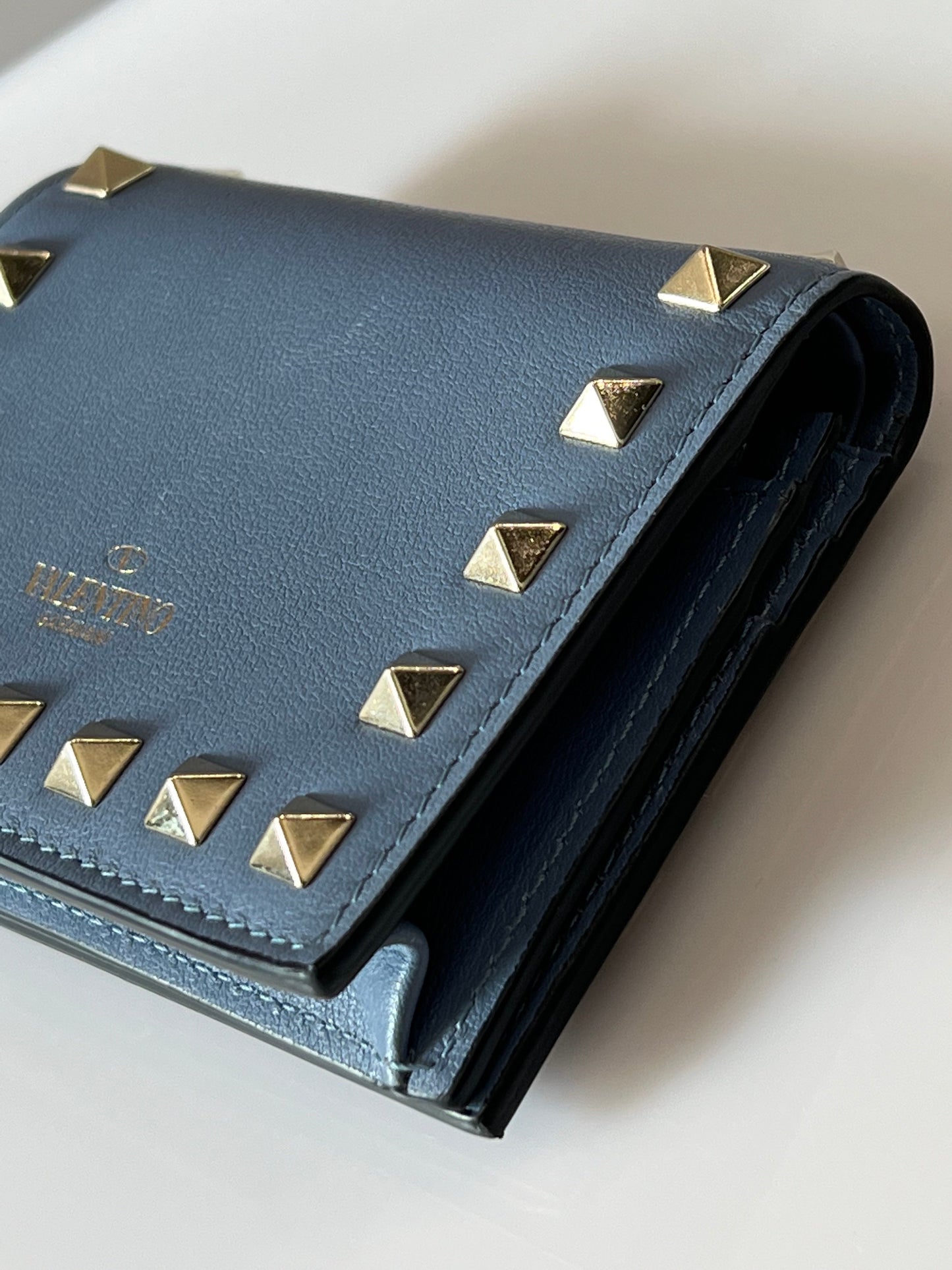VALENTINO GARAVANI ROCKSTUD FRENCH WALLET
