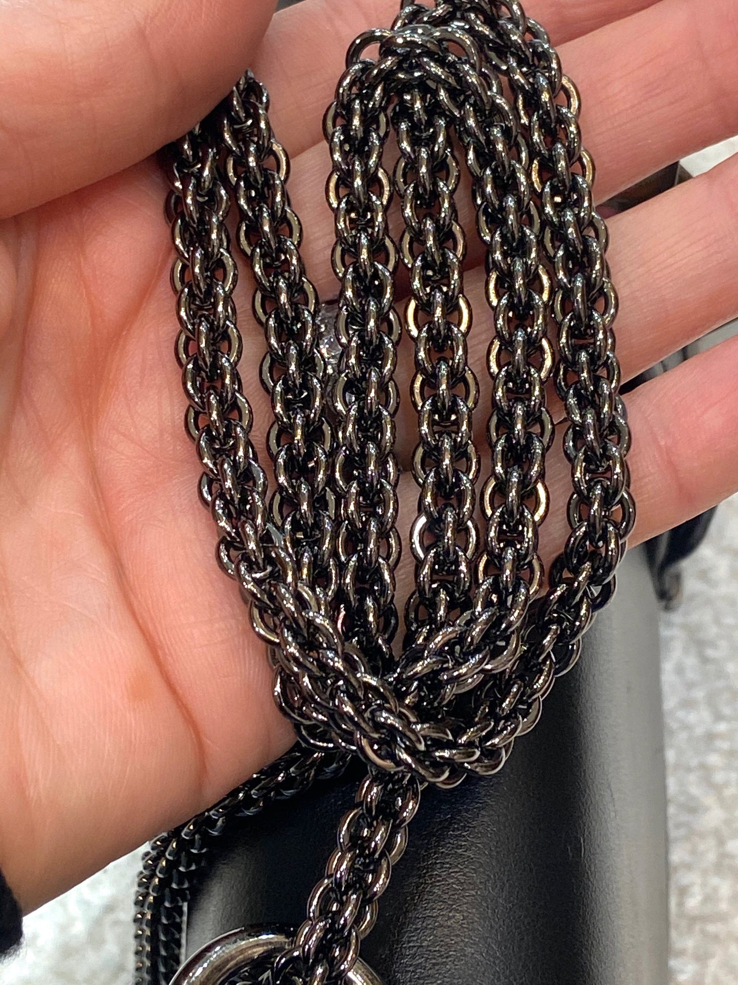 VALENTINO GARAVANI VITELLO GLAM CALFSKIN ROCKSTUD FLAP BAG