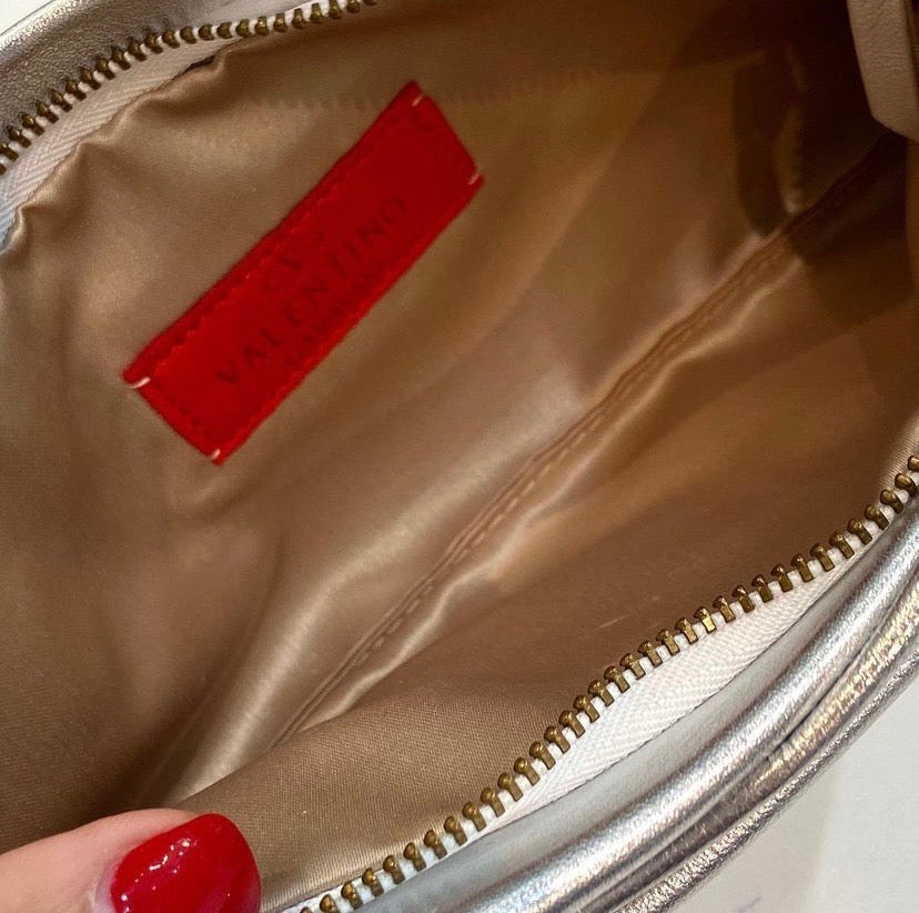 VALENTINO GARAVANI METALLIC SILVER LEATHER BOW CLUCH BAG