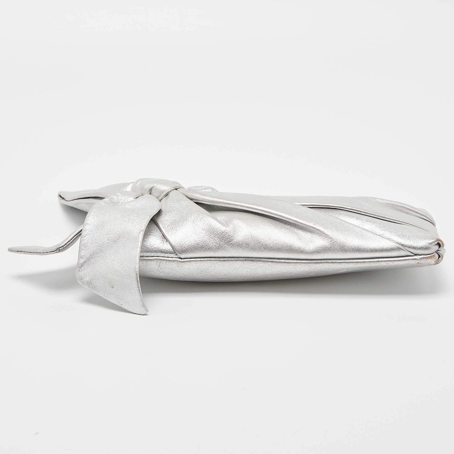VALENTINO GARAVANI METALLIC SILVER LEATHER BOW CLUCH BAG