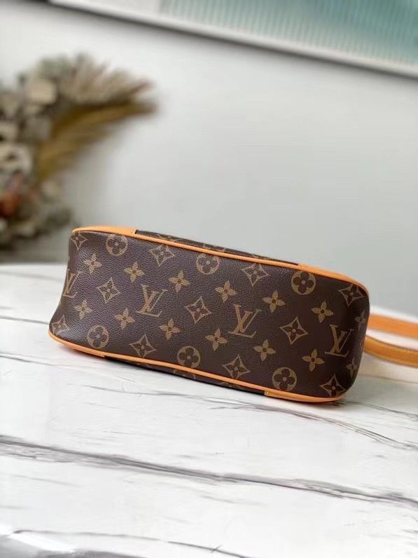 LV Boulogne Monogram Canvas Natural Beige For Women, WomenÃ¢â‚¬â„¢s Handbags, Shoulder And Crossbody Bags 11.4in/29cm LV M45832