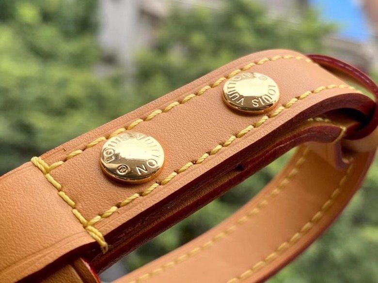 LV Boulogne Monogram Canvas Natural Beige For Women, WomenÃ¢â‚¬â„¢s Handbags, Shoulder And Crossbody Bags 11.4in/29cm LV M45832