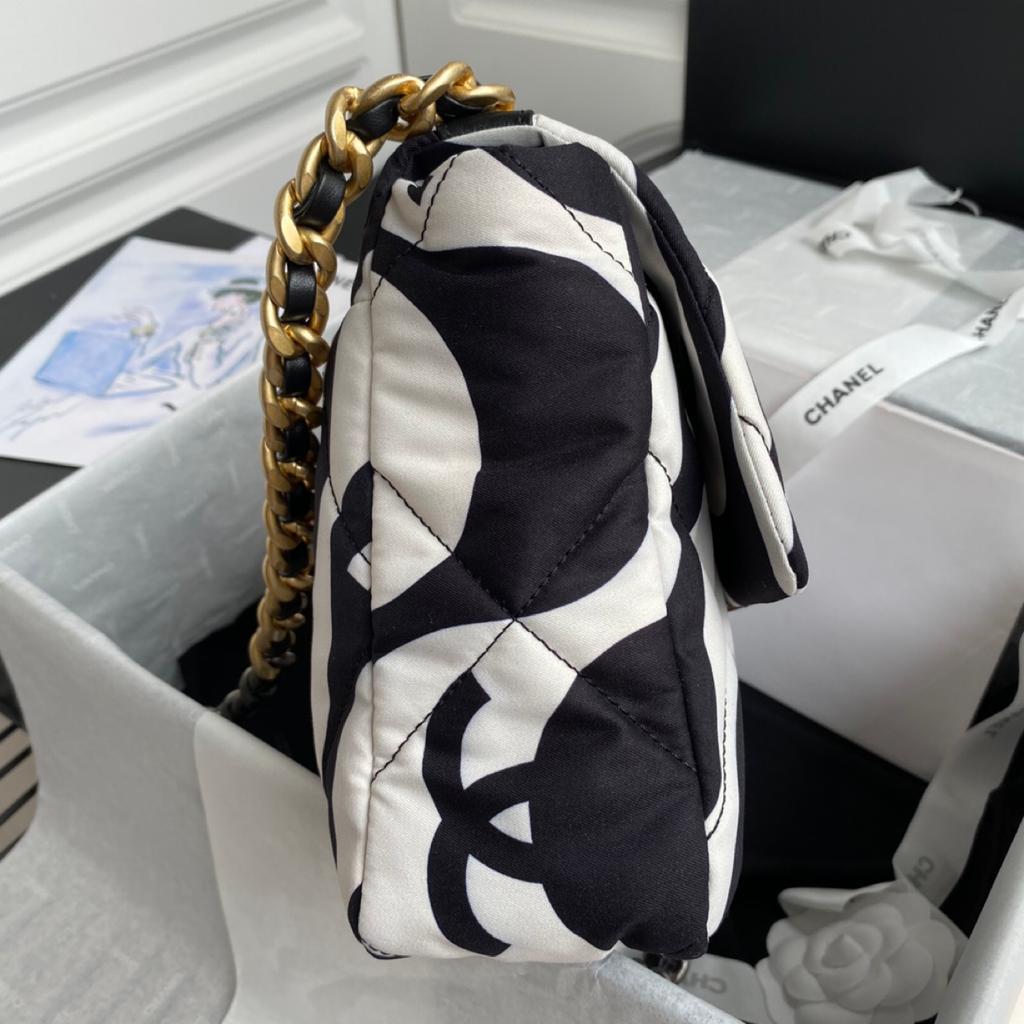 CHL 19 Large GlamIap Bag White/Black For Women Bags, Shoulder And Crossbody Bags 10.2in/26cm AS1161 B05179 NB405