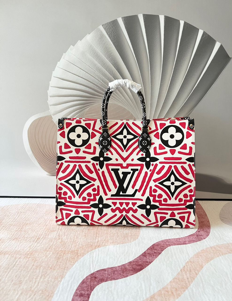 LV LV Crafty OnTheGo GM Tote Bag Monogram Giant Red For Women, WomenÃ¢â‚¬â„¢s Handbags, Shoulder Bags 16.1in/41cm LV M45358