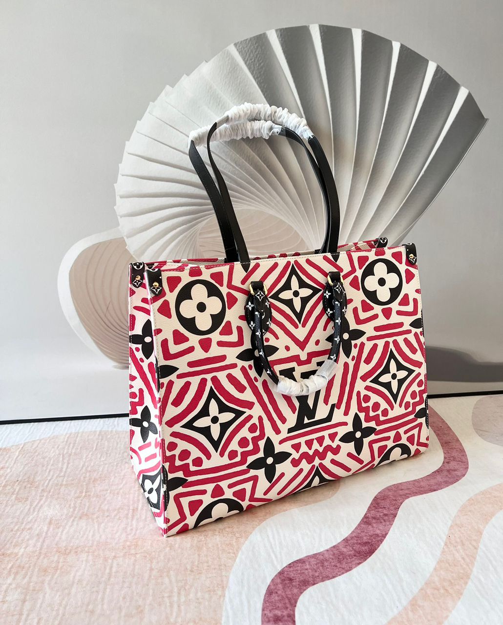 LV LV Crafty OnTheGo GM Tote Bag Monogram Giant Red For Women, WomenÃ¢â‚¬â„¢s Handbags, Shoulder Bags 16.1in/41cm LV M45358