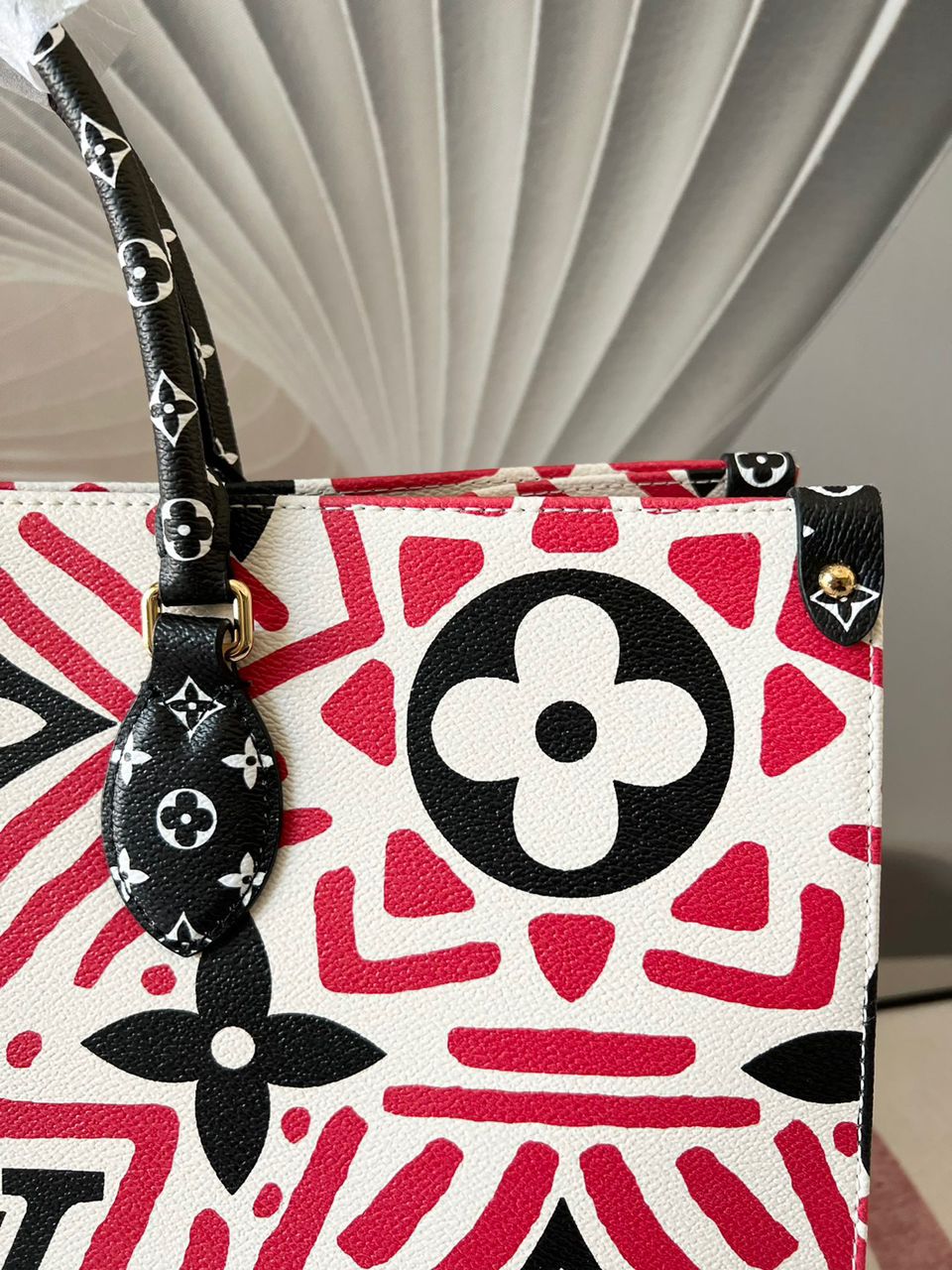 LV LV Crafty OnTheGo GM Tote Bag Monogram Giant Red For Women, WomenÃ¢â‚¬â„¢s Handbags, Shoulder Bags 16.1in/41cm LV M45358