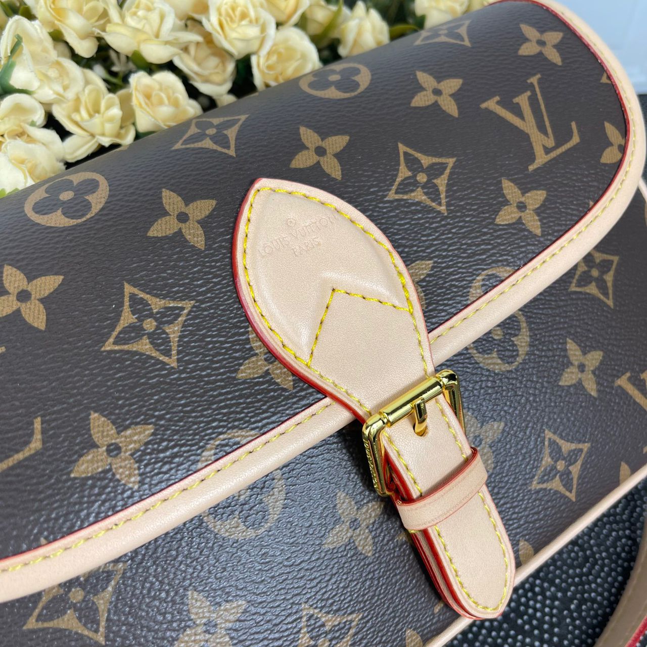 LV GLAMIane Monogram Canvas For Women, WomenÃ¢â‚¬â„¢s Handbags, Shoulder Bags 9.4in/24cm LV M45985