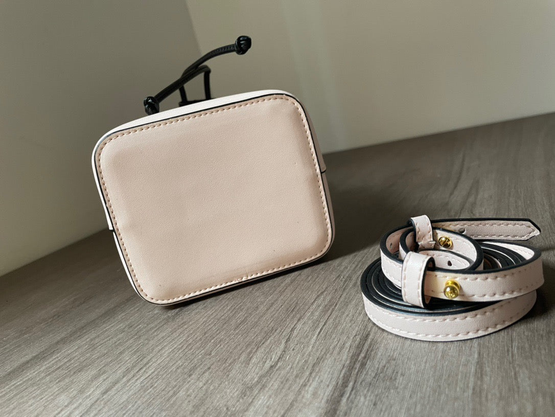 EN - New Arrival Bags FEI 050