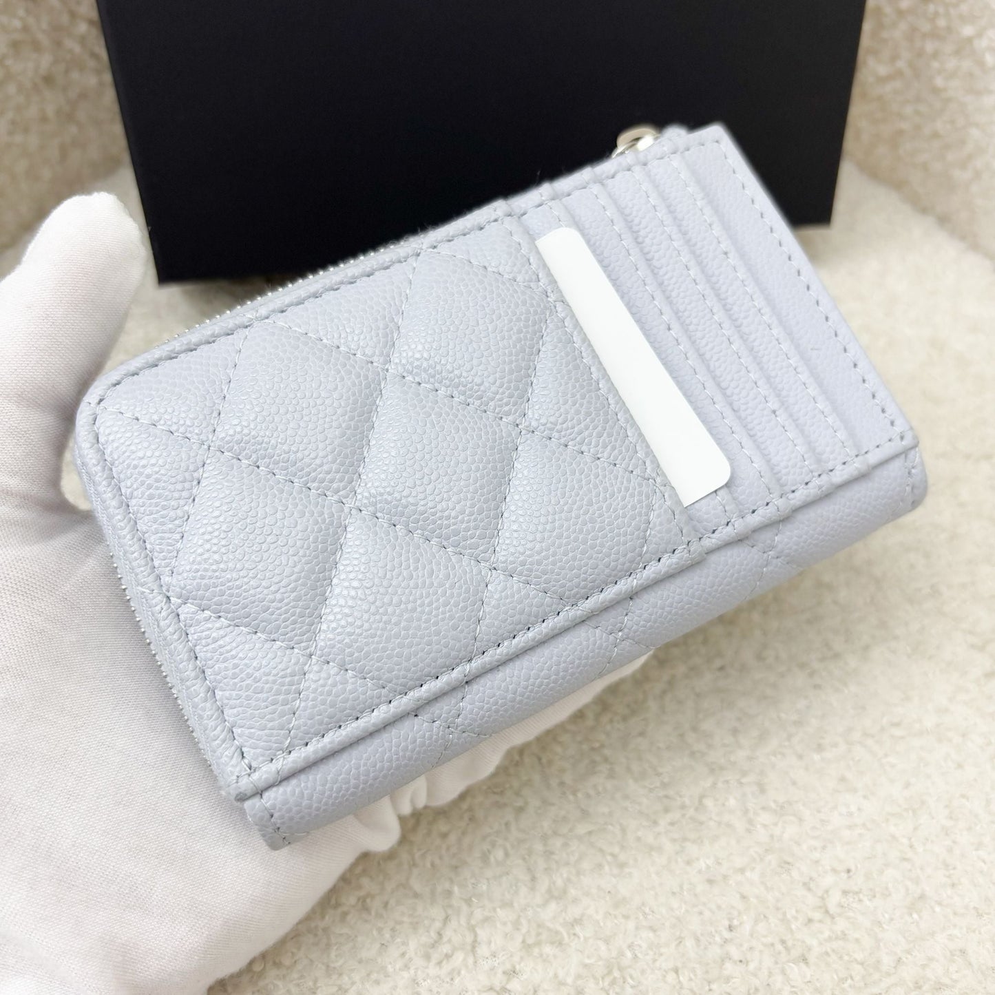 GLM-Zipped Card Holder with Coin Compartment in Light Blue Caviar and SHW