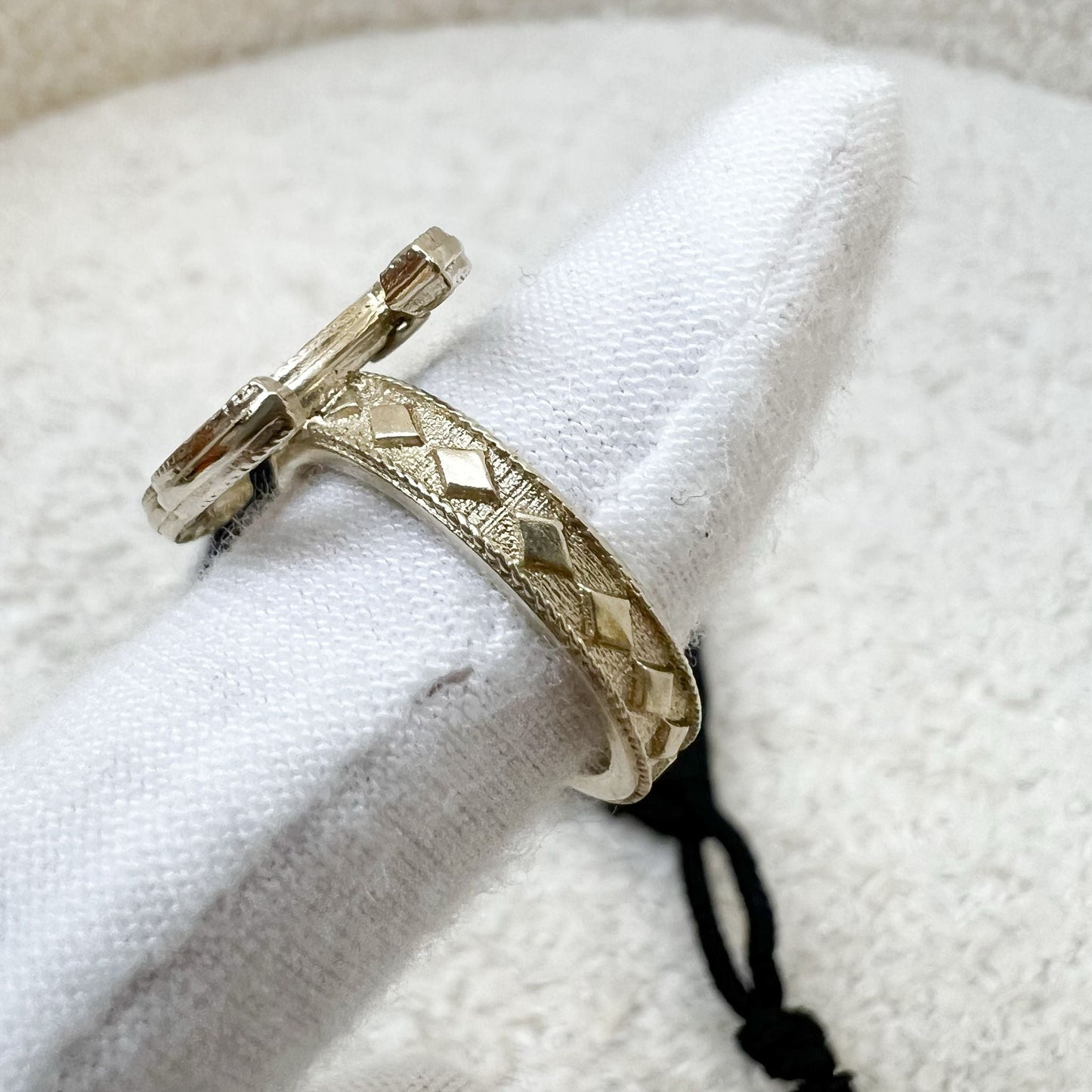 GLM-GLM- Medium Logo Ring in Matte LGHW
