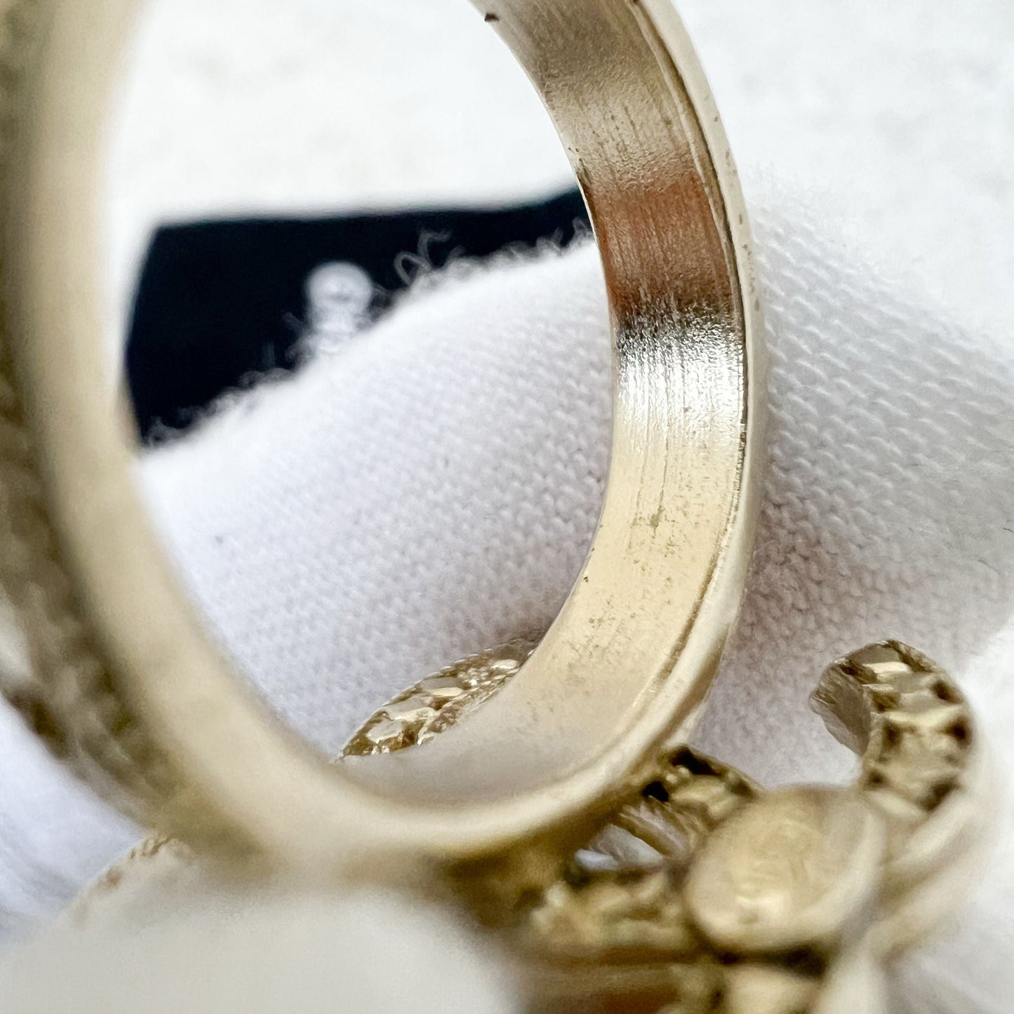 GLM-GLM- Medium Logo Ring in Matte LGHW