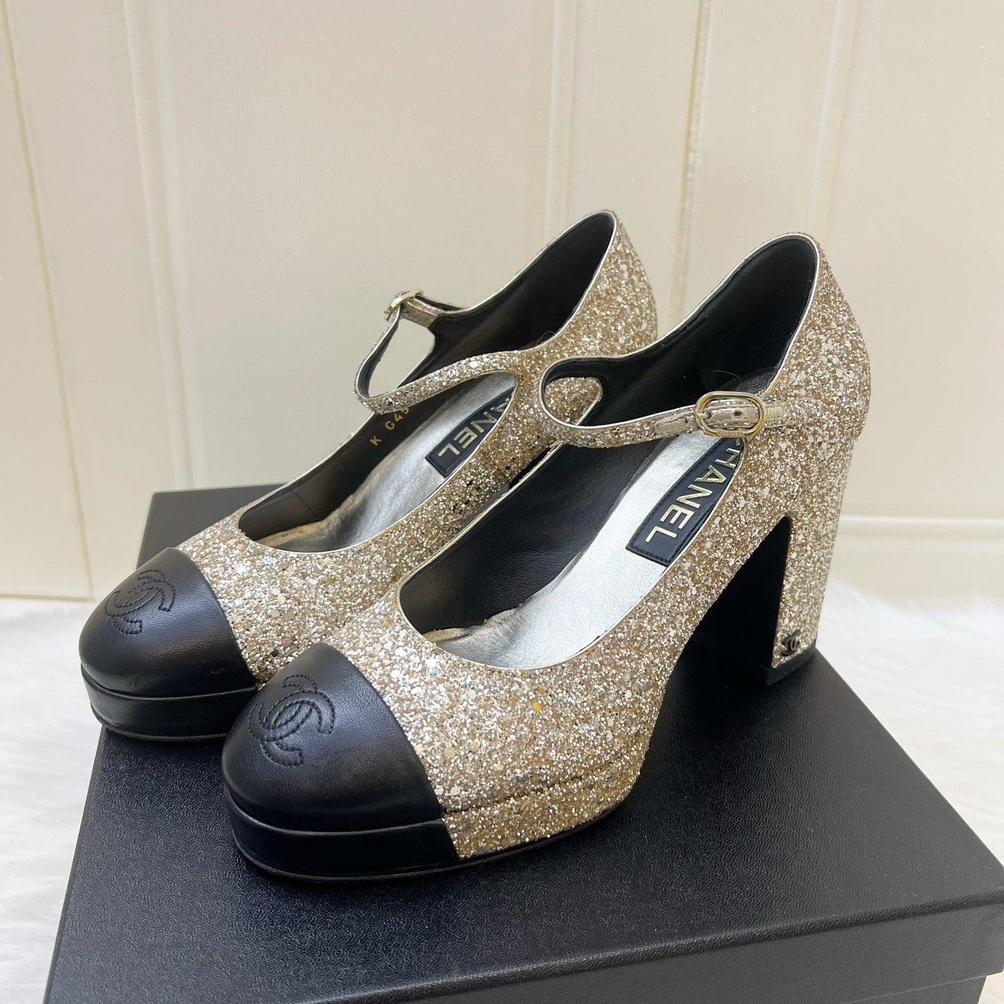 GLM-Platform Heels with Gold Glitter and Black Leather