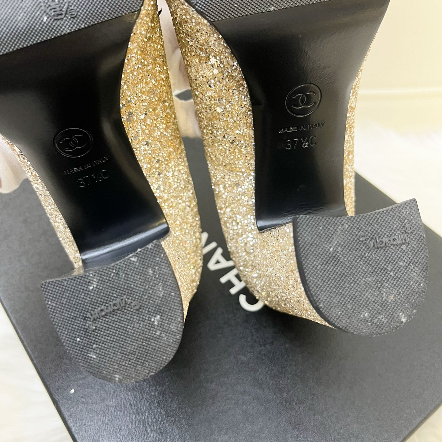 GLM-Platform Heels with Gold Glitter and Black Leather