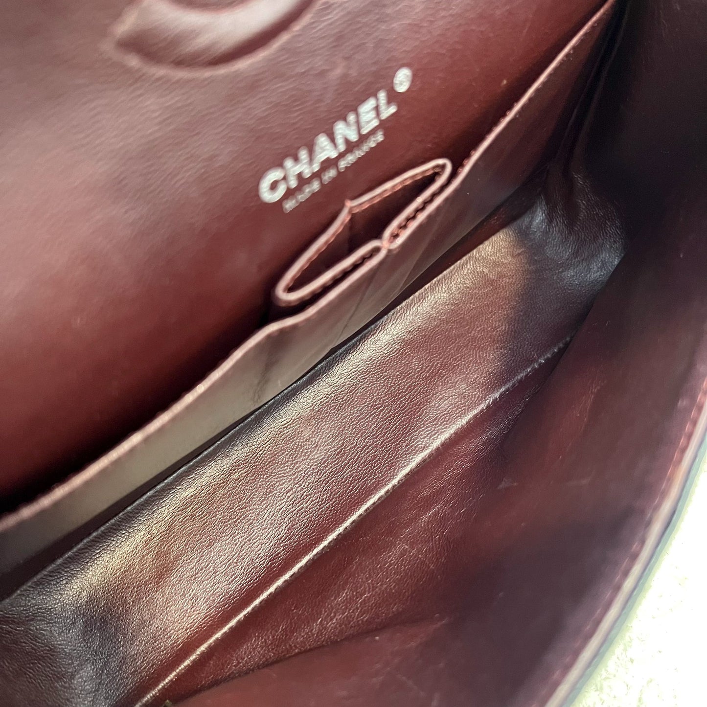 GLM-Medium Classic Flap CF in Black Caviar and SHW