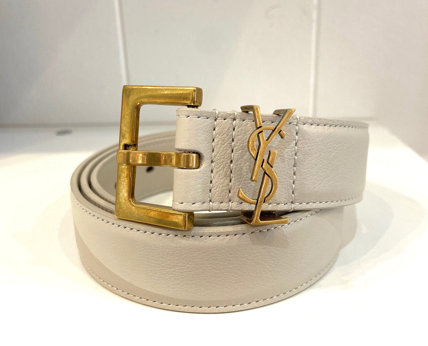 YSL CASSANDRE LEATHER LOGO BELT