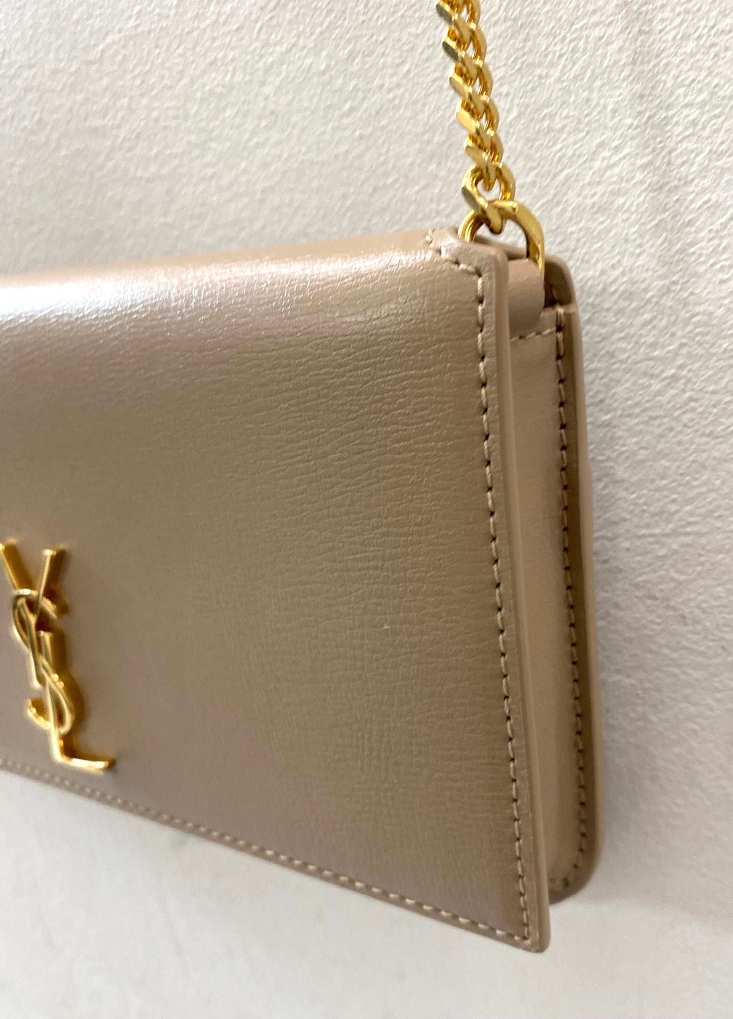 YSL CASSANDRE SMOOTH LEATHER PHONE HOLDER CHAIN BAG