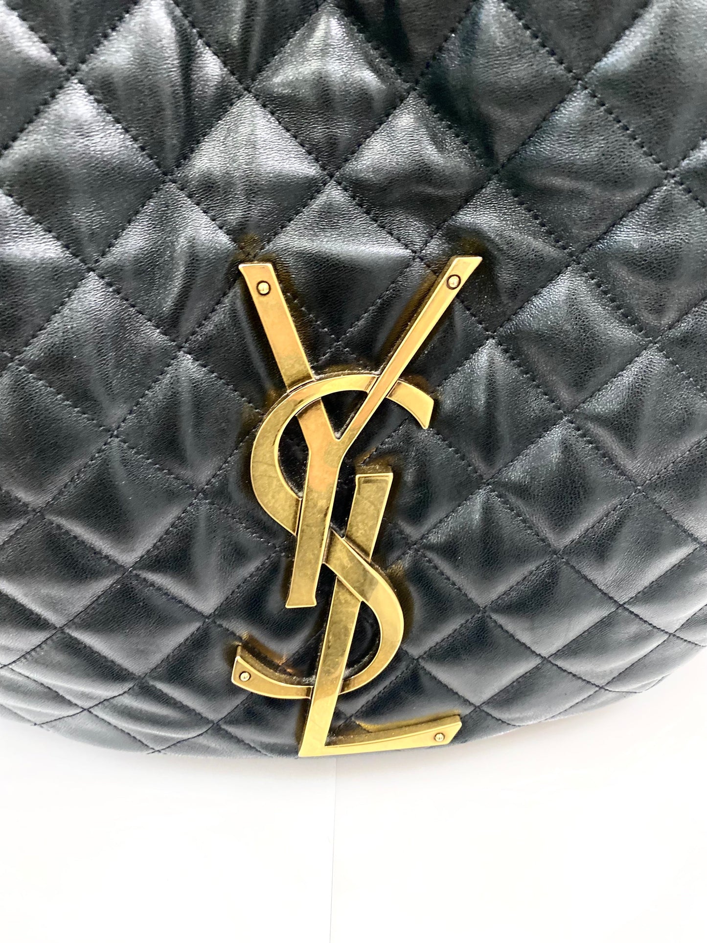 YSL QUILTED LAMBSKIN MAXI ICARE SHOPPING TOTE