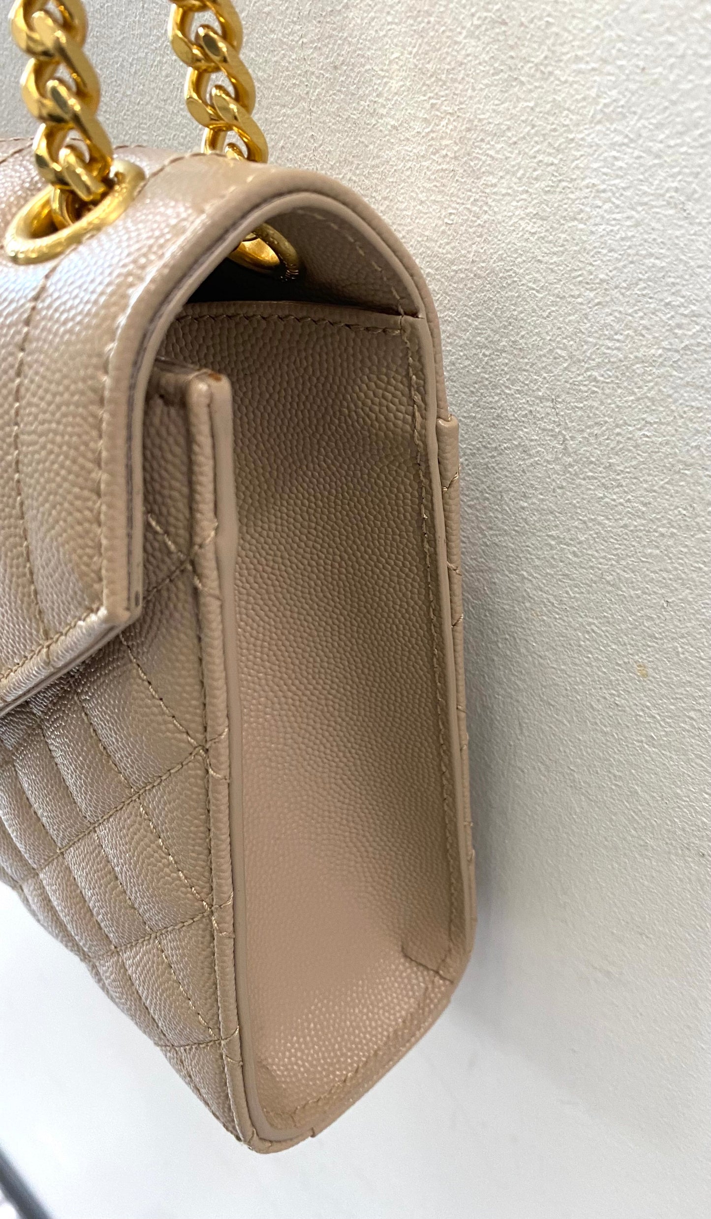 YSL MEDIUM ENVELOPE MONOGRAM MATELASSE LEATHER BAG