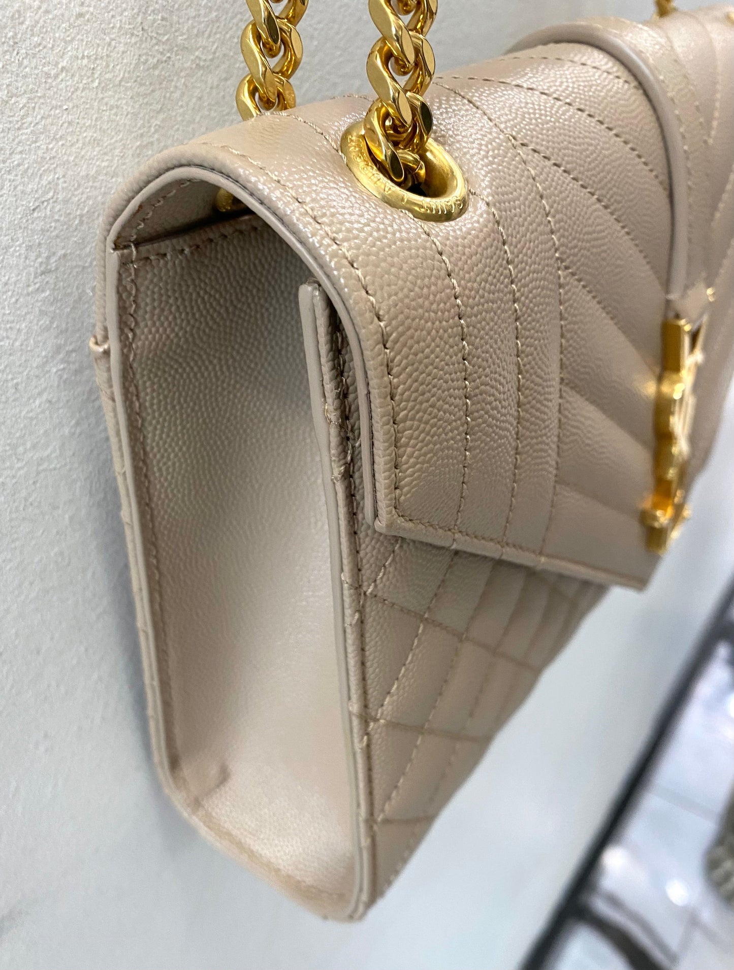 YSL MEDIUM ENVELOPE MONOGRAM MATELASSE LEATHER BAG