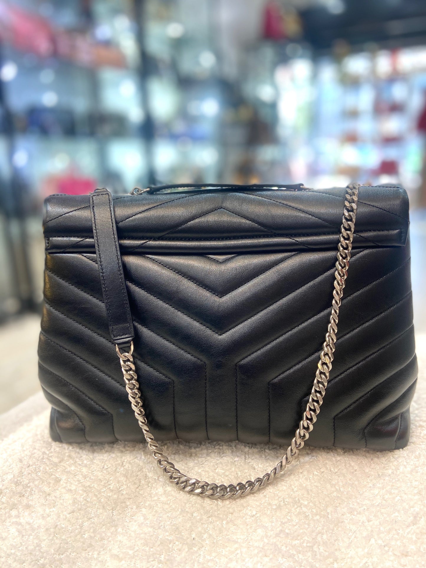YVES SAINT LAURENT LOULOU MEDIUM CALFSKIN QUILTED SHOULDER BAG