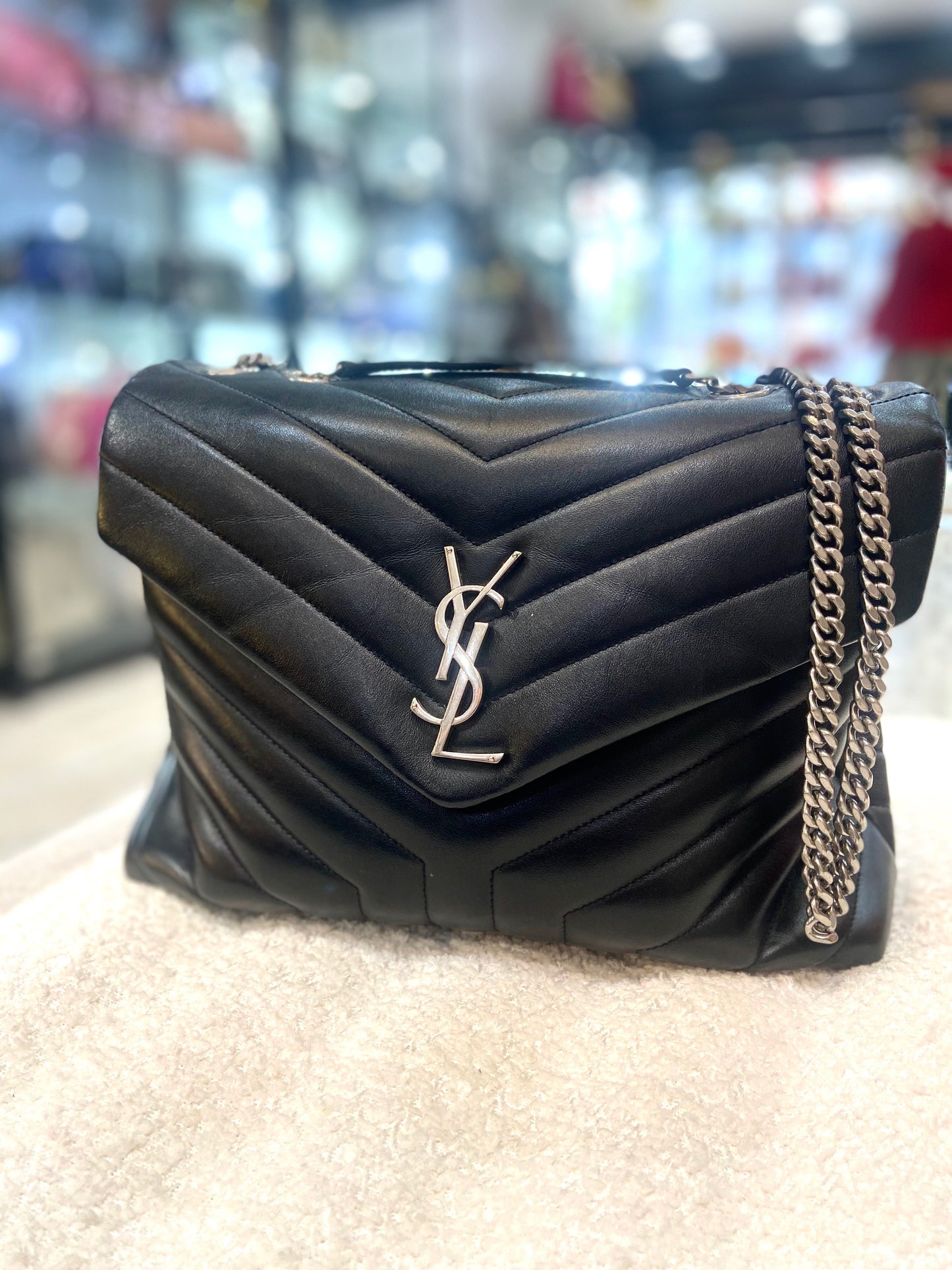YVES SAINT LAURENT LOULOU MEDIUM CALFSKIN QUILTED SHOULDER BAG