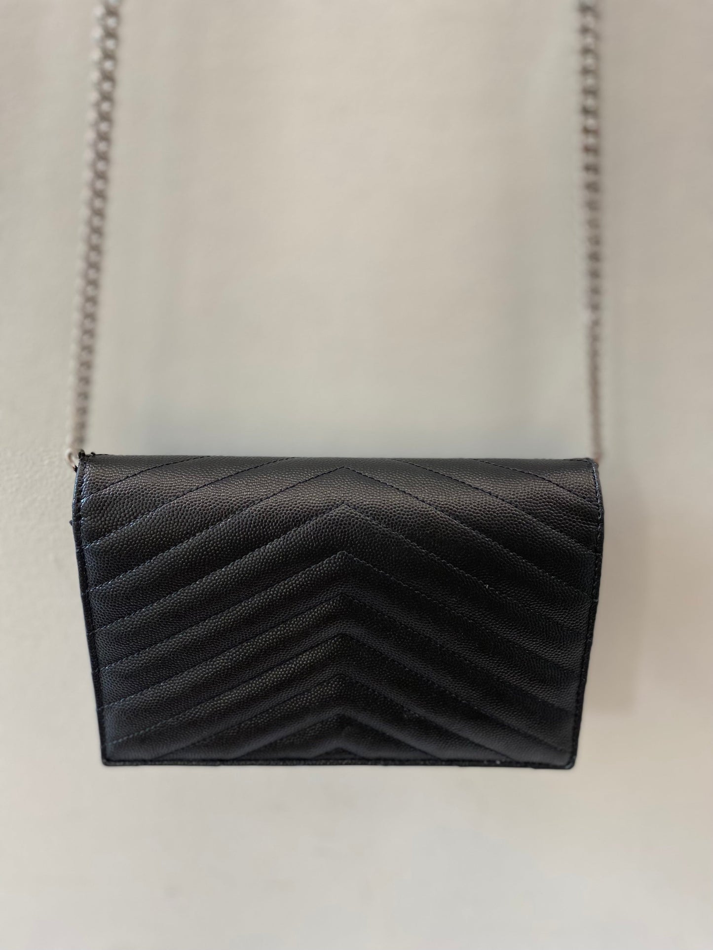 YSL MONOGRAM GRAIN DE POUDRE WALLET ON CHAIN