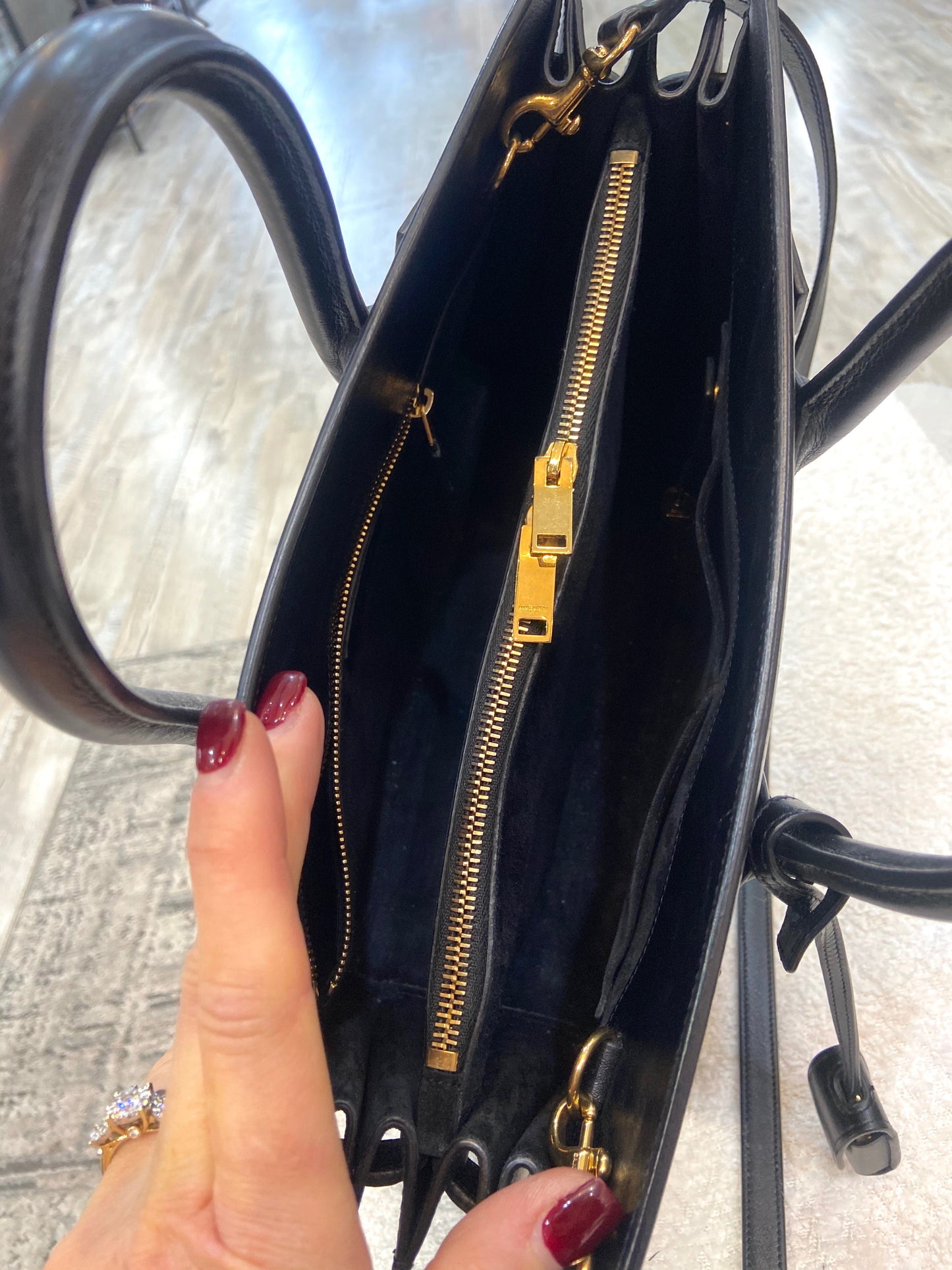 SAINT LAURENT SAC DE JOUR SMALL BAG