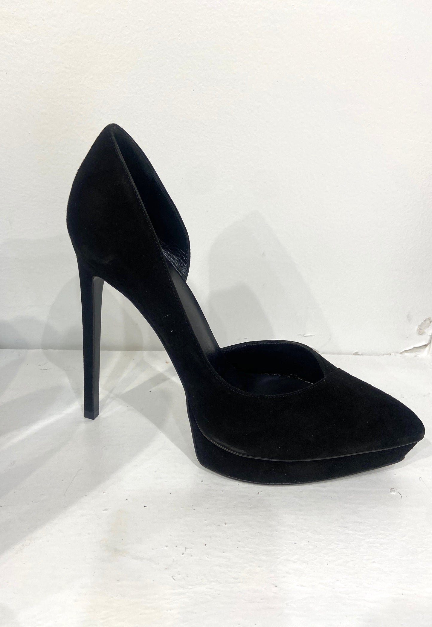 SAINT LAURENT SUEDE D'ORSAY PUMPS