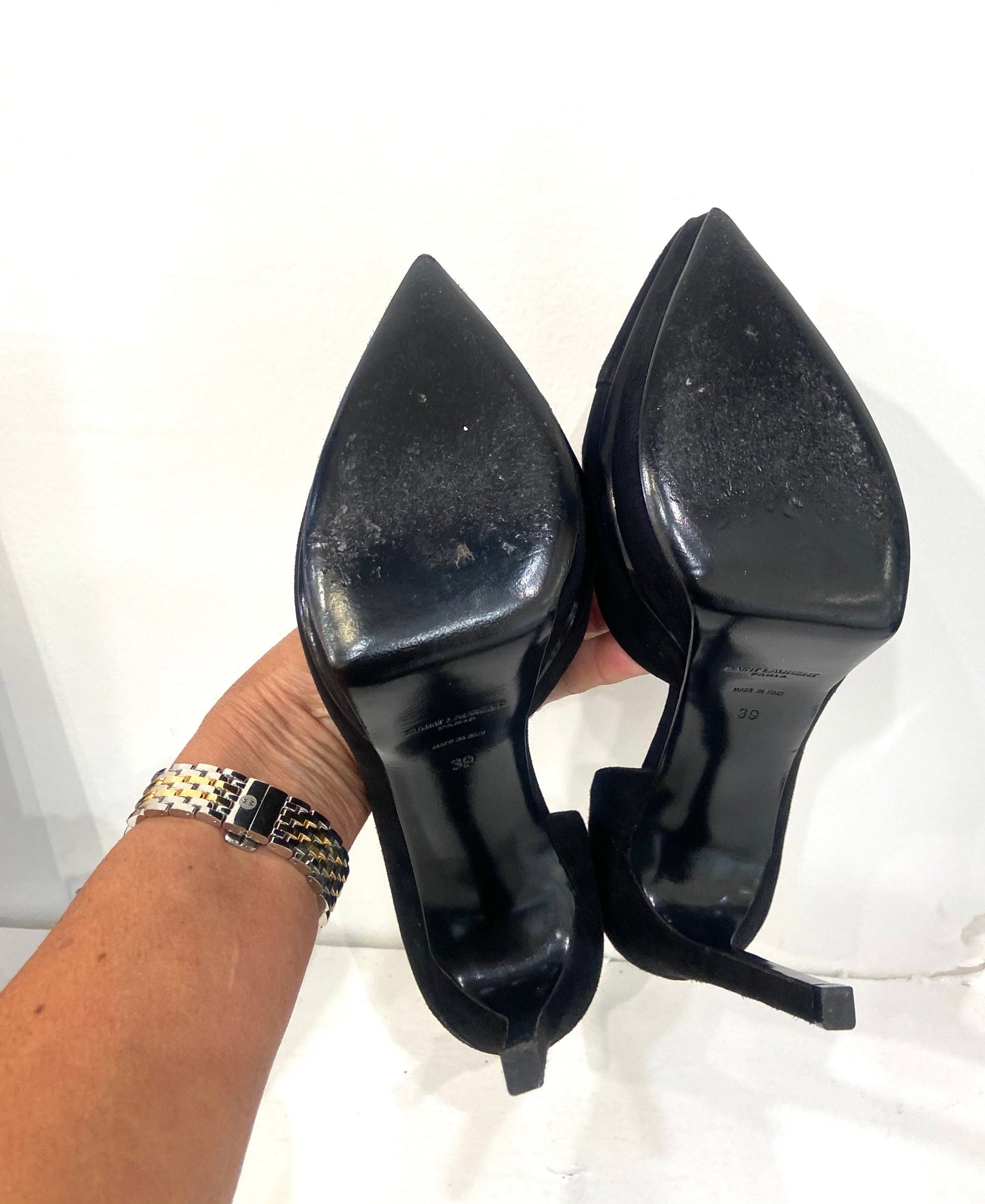 SAINT LAURENT SUEDE D'ORSAY PUMPS