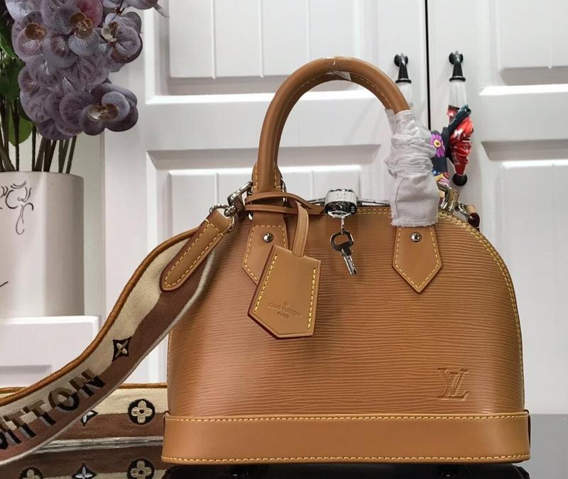 SAMC - LOV Bags - 2435