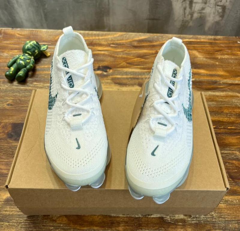 SAMC - NKE Shoes - 513