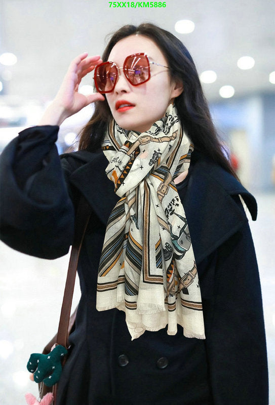 SAMC - HMS Scarves - 039