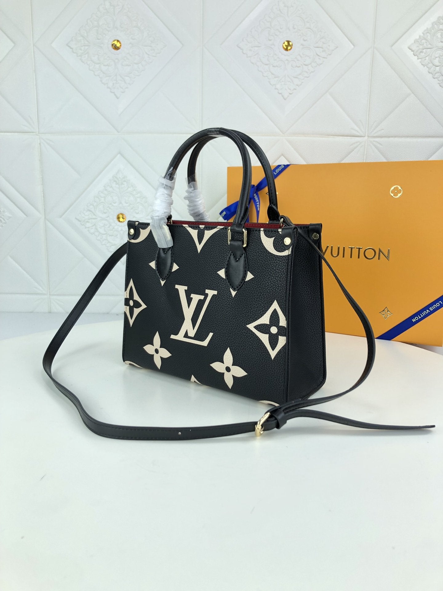 EN - New Arrival Bags LUV 106